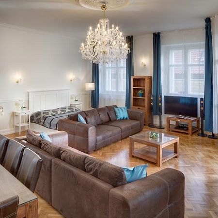 Smetanovo Nabrezi - Riverview Old Town Apartment Prague Exterior photo