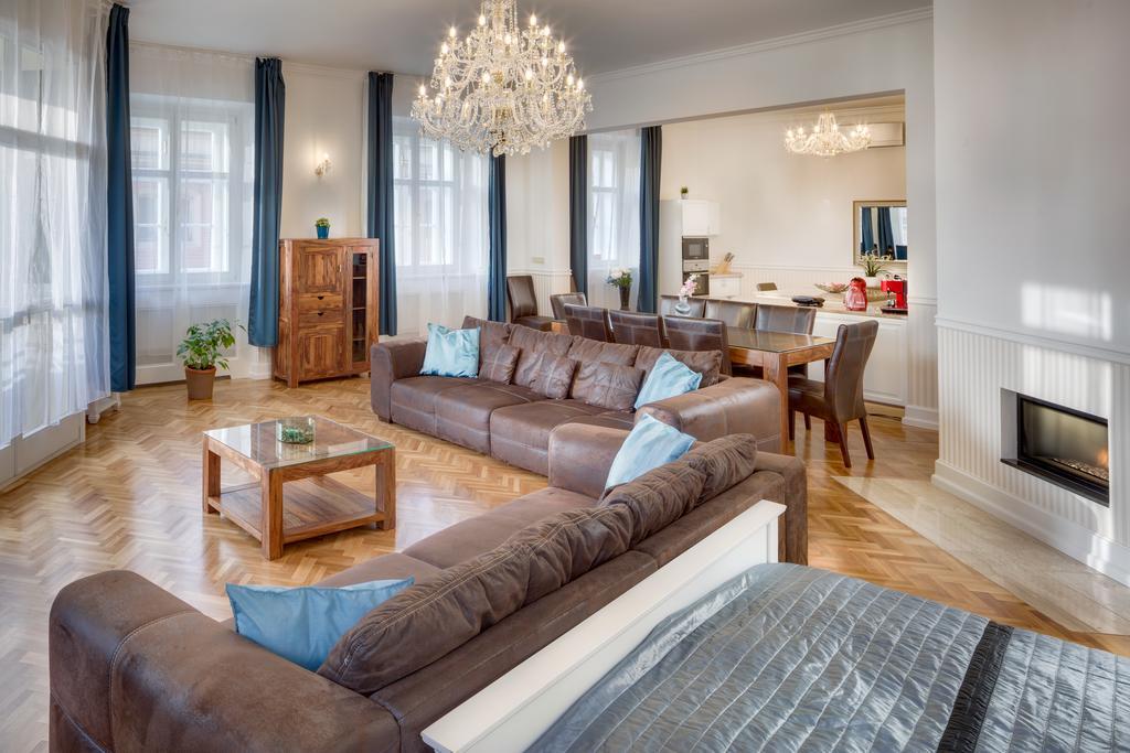 Smetanovo Nabrezi - Riverview Old Town Apartment Prague Exterior photo